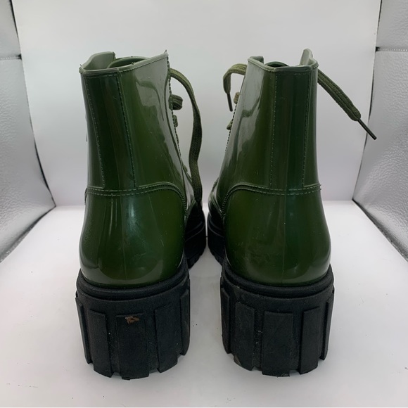 Gianni Bini Womens 8 Chunky Chelsea Ankle Boots Casual Pull On lace cosmo combat - Picture 5 of 9